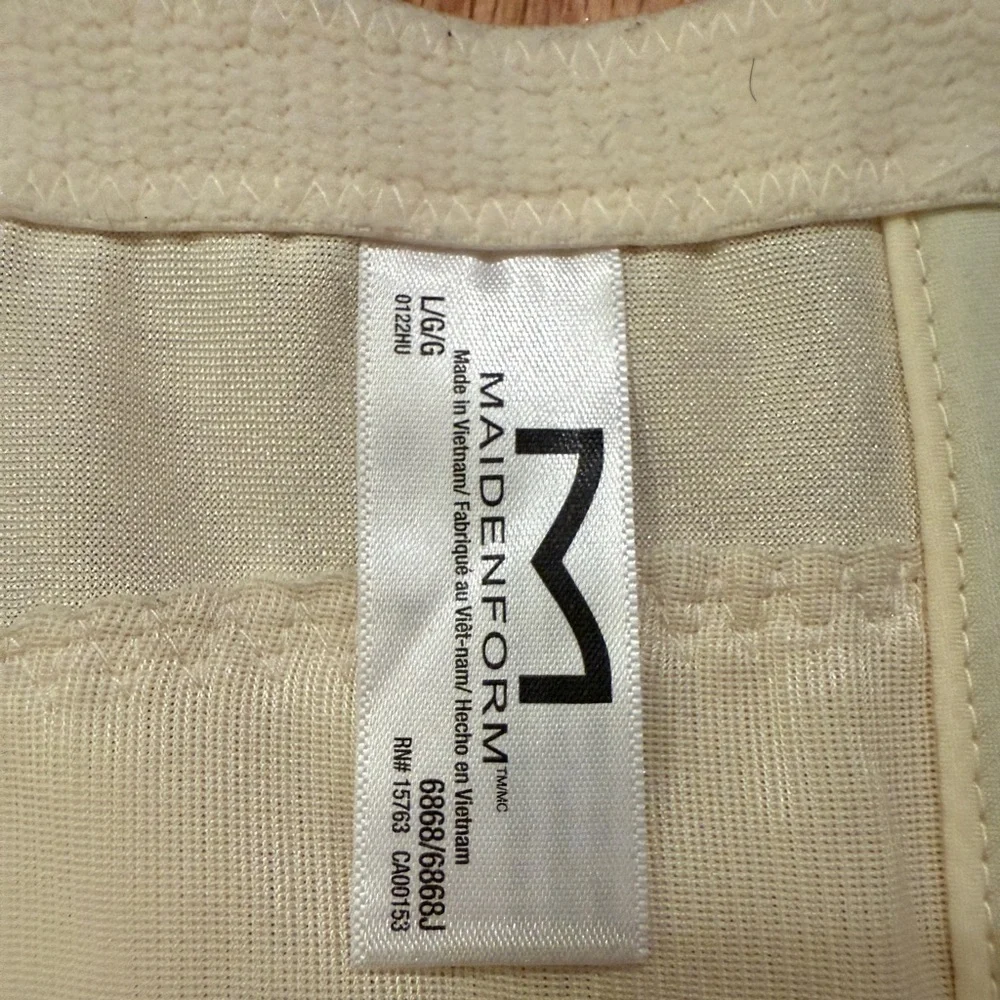 Maidenform Cream Corset Shapewear Size L